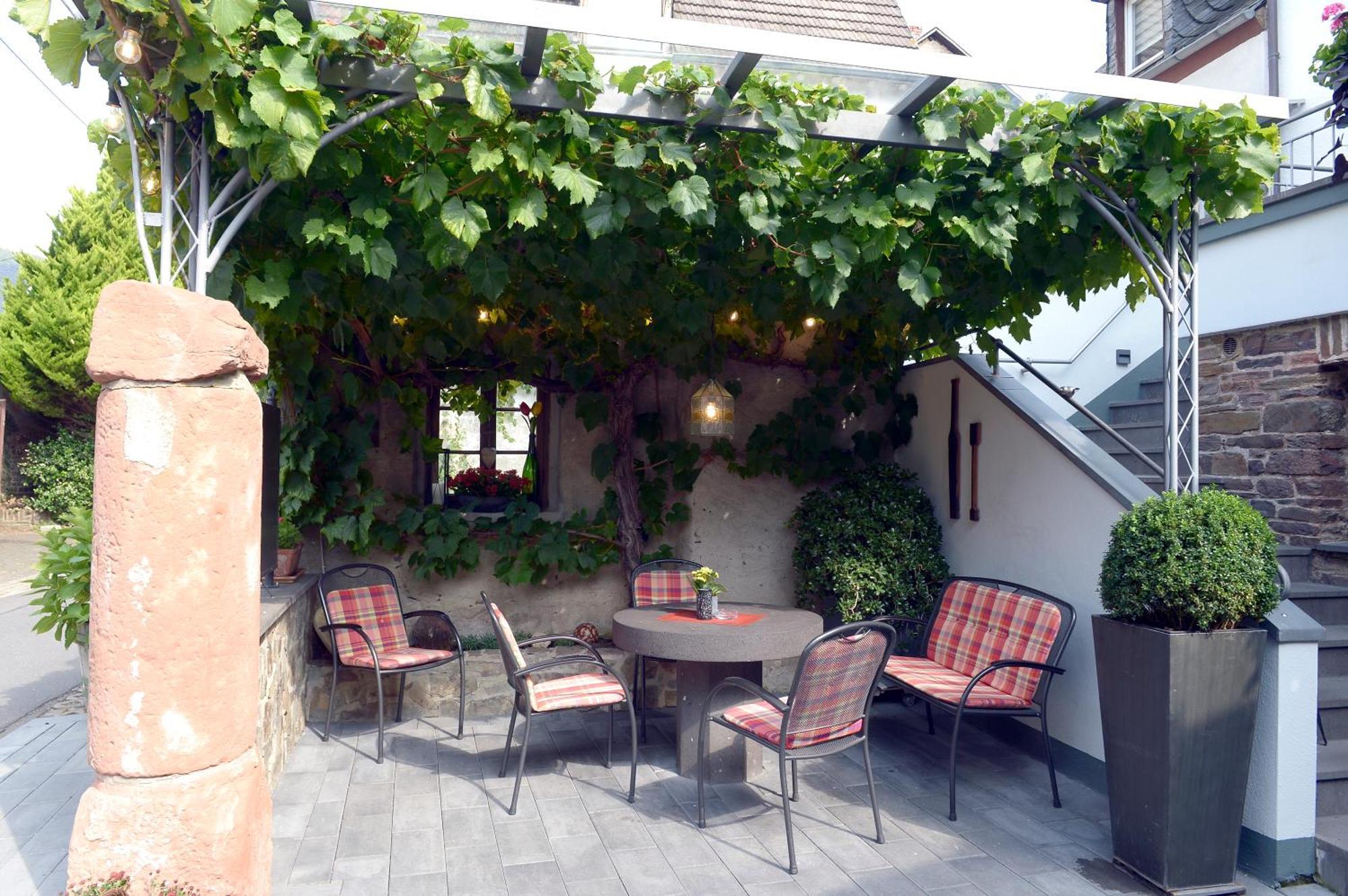 Wein- Und Gaestehaus M. Bai Mesenich Exterior photo